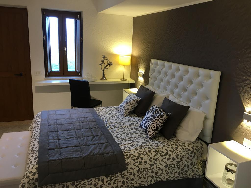 Villa Martius San Pier Niceto ภายนอก รูปภาพ